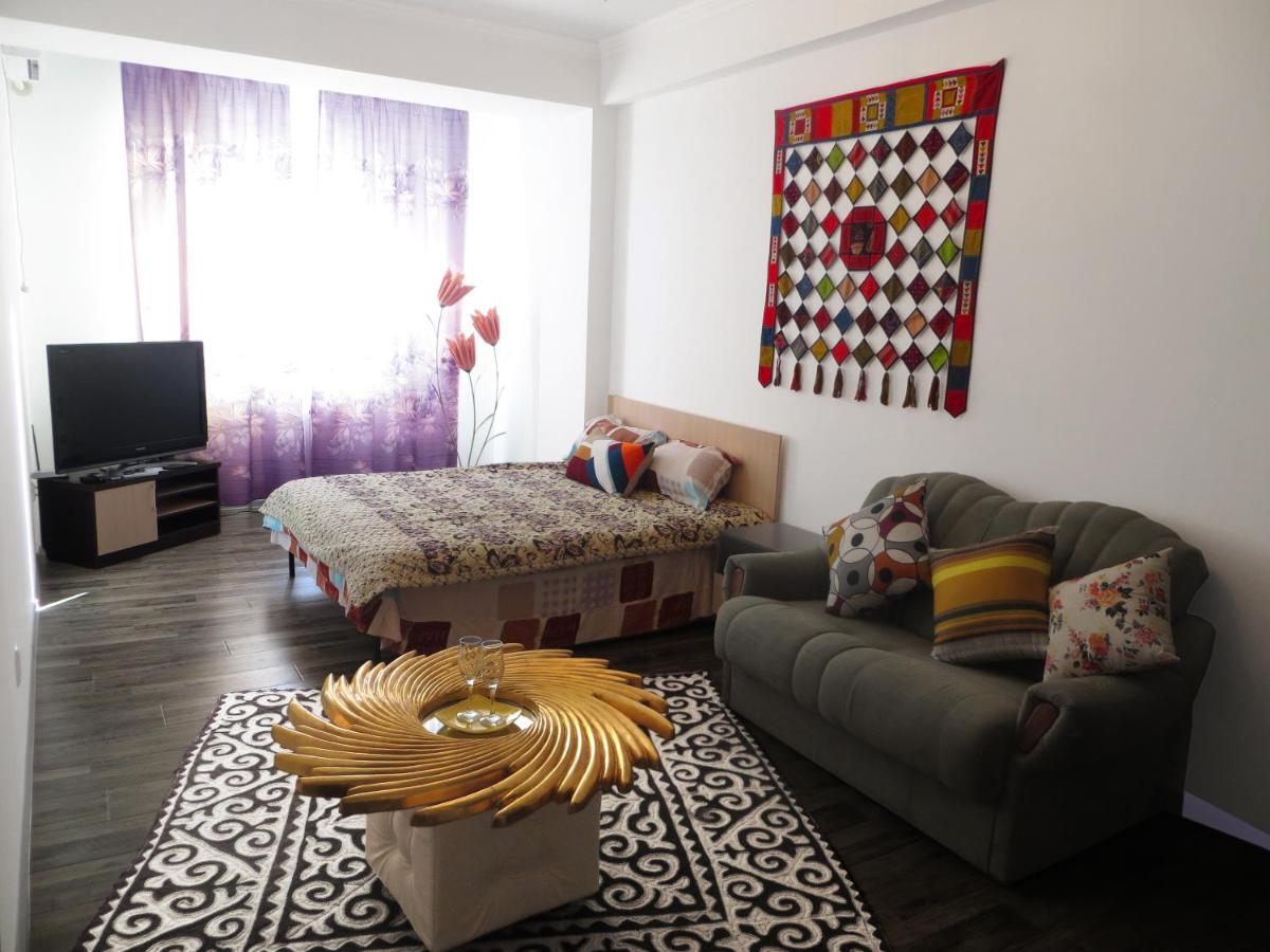 Studio Boutique Apartment Бишкек Екстериор снимка